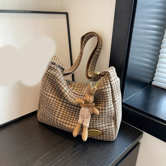 Elegant and Practical Shoulder Handbag