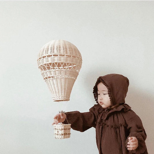Hand-woven Rattan Hot Air Balloon Ornament for Baby Bedroom Decor