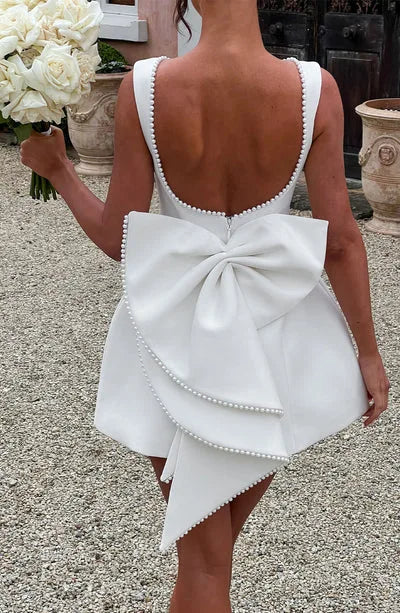 Elegant Pearl Bow Backless Short Dress